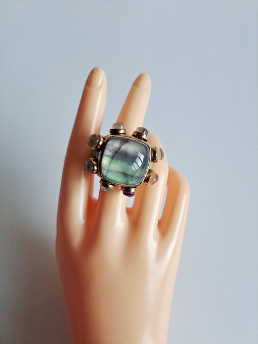 New Angelique de Paris Gold Plated Large Square Green Stones Ring Size 8 - Picture 16 of 17